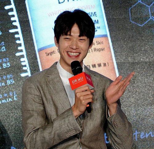 娱乐圈吃瓜第一线嗑cp,当红明星甜蜜互动，CP感爆棚！